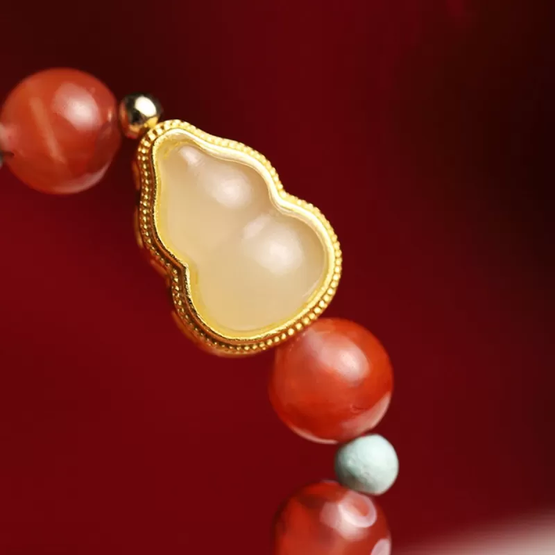 Cherry Red Nanhong Agate Bracelet with Jade Gourd – Elegant Natural Energy Jewelry